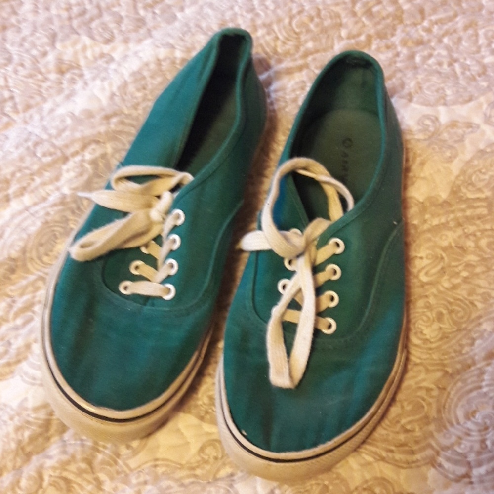 Airwalk teal/white shoes